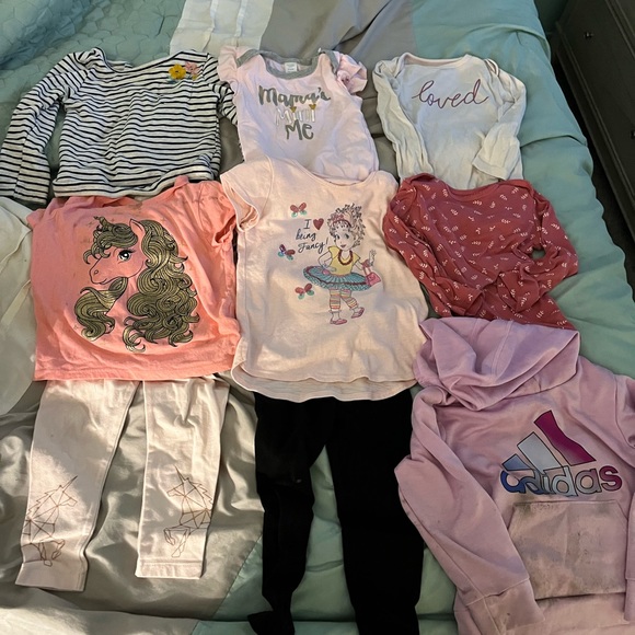 HUGE 50 PIECE BUNDLE OF DISNEY CARTERS GYMBOREE PLUS MORE!! 24M-3t shoes size 7 - Picture 11 of 16